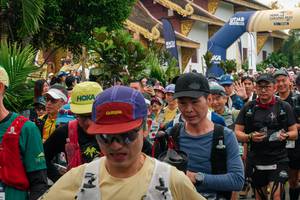 BIB: 
                            <button type="button" onclick="openModal(26906910)" class="btn btn-primary btn-sm float-right btn-popup" data-toggle="modal" data-target=".modal-high-quality">
                        <i class="fas fa-shopping-cart"></i> Add to Cart
                    </button>
                                            <button type="button" onclick="isThisMe(26906910, true)" class="btn btn-success btn-sm float-right btn-popup btn-isme hidden" data-toggle="tooltip" data-placement="bottom" title="นี่คือรูปของคุณใช่ไหม คลิกที่นี่เพื่อเอาเข้าอัลบั้ม">
                        <i class="fas fa-plus"></i> Add to album
                    </button>
                    <button type="button" onclick="isThisMe(26906910, false)" class="btn btn-warning btn-sm float-right btn-popup btn-isnotme hidden">
                        <i class="fas fa-ban"></i> Remove from album
                    </button>